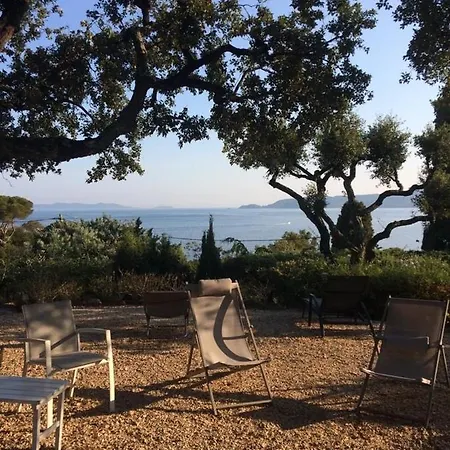 Lei Roucas, La Fossette,proche Plage ,vue Mer,12 P Villa